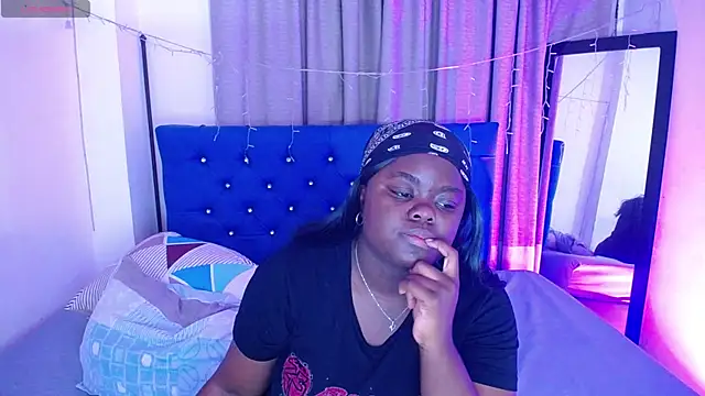 Snapshot of neighbor-ebony chatting on July 6, 3:24 am neighbor-ebony online show from July 6, 3:24 am