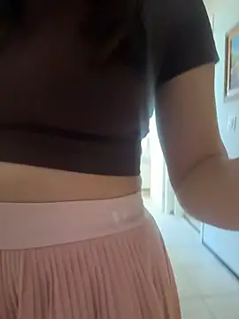 noe model online show from March 7, 4:56 pm