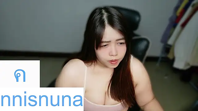 Snapshot of nunanunanuna chatting on May 23, 11:42 am nunanunanuna online show from May 23, 11:42 am
