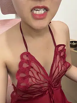 LucyKiss online show from March 17, 4:15 am
