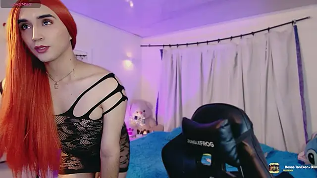 Clary Fray  online show from April 7, 10:50 am