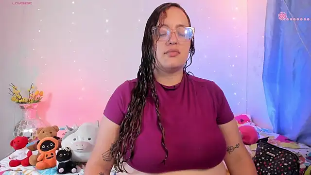 Snapshot of Stacy_millerr1 chatting on June 30, 12:05 pm Stacy millerr1 online show from June 30, 12:05 pm