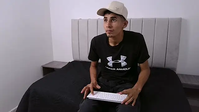 Fideo11Hot online show from February 8, 2:09 am