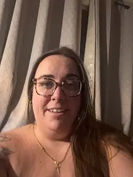 Snapshot of kayleighgirl chatting on June 20, 3:44 am kayleighgirl online show from June 20, 3:44 am