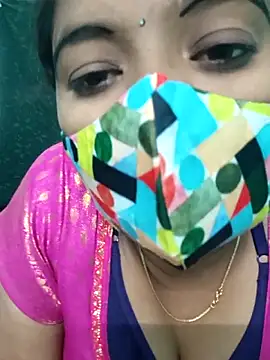 Snapshot of Tamilkannadacouple chatting on February 26, 5:18 am Tamilkannadacouple online show from February 26, 5:18 am