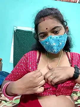 Snapshot of Tamilkannadacouple chatting on February 21, 6:48 am Tamilkannadacouple online show from February 21, 6:48 am