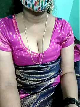 Snapshot of Tamilkannadacouple chatting on May 1, 5:18 pm Tamilkannadacouple online show from May 1, 5:18 pm