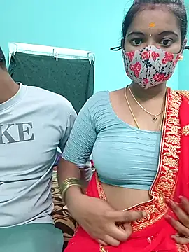 Snapshot of Tamilkannadacouple chatting on February 10, 9:08 am Tamilkannadacouple online show from February 10, 9:08 am