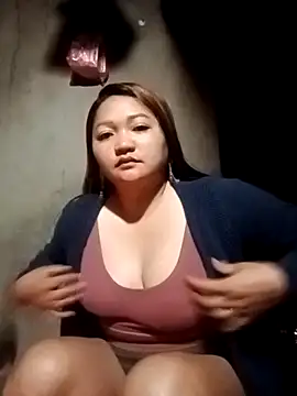 cuunon11 online show from February 8, 8:39 pm