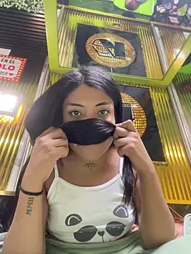 tranycamii online show from February 11, 7:30 am