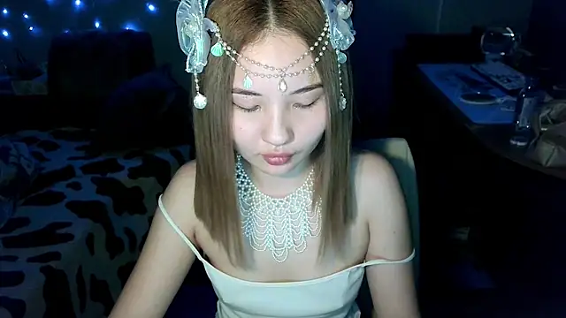 Hazel 4 U online show from March 27, 10:11 pm