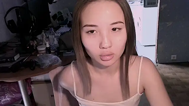 Hazel 4 U online show from May 2, 8:52 am