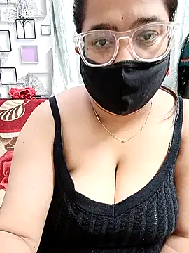 GangbangCouple online show from March 10, 5:17 pm