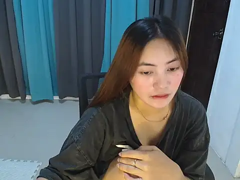 babydenxx69 online show from March 6, 6:25 pm