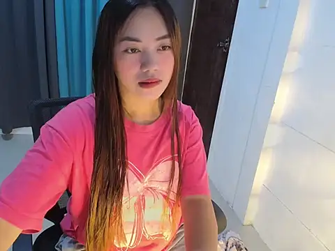 babydenxx69 online show from April 15, 9:59 am