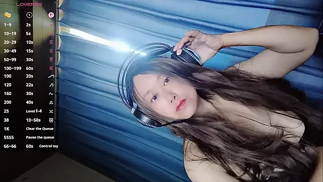 cicimm online show from April 6, 5:30 am