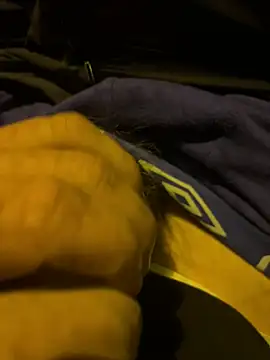 Snapshot of enormebitedu31 chatting on February 14, 7:58 pm enormebitedu31 online show from February 14, 7:58 pm