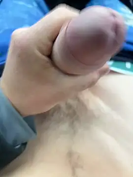 enormebitedu31 online show from May 15, 6:44 am