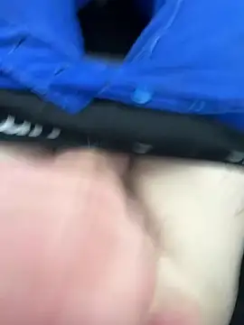 Snapshot of enormebitedu31 chatting on February 10, 3:00 pm enormebitedu31 online show from February 10, 3:00 pm