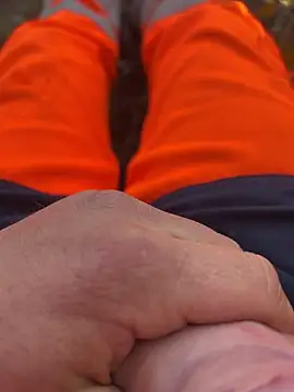 Snapshot of enormebitedu31 chatting on March 2, 12:01 pm enormebitedu31 online show from March 2, 12:01 pm