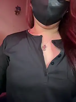 HaleyKin online show from March 5, 4:03 pm