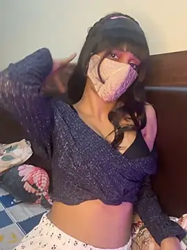 Snapshot of KavyaCurves chatting on February 22, 1:24 pm KavyaCurves online show from February 22, 1:24 pm