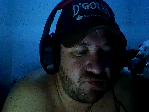 Snapshot of caio_zina chatting on March 2, 2:34 am caio zina online show from March 2, 2:34 am