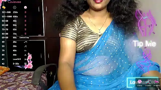 Snapshot of VixenNandhu chatting on February 27, 5:24 pm VixenNandhu online show from February 27, 5:24 pm