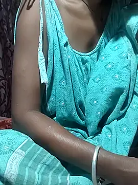 Snapshot of Sweet-runi chatting on July 6, 3:13 am Sweet-runi online show from July 6, 3:13 am