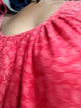 Snapshot of Sweet-runi chatting on June 18, 10:42 am Sweet-runi online show from June 18, 10:42 am