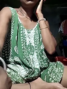 Snapshot of Sweet-runi chatting on May 20, 2:47 pm Sweet-runi online show from May 20, 2:47 pm