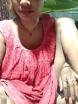 Snapshot of Sweet-runi chatting on July 2, 3:29 pm Sweet-runi online show from July 2, 3:29 pm