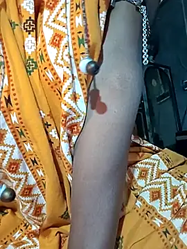 Snapshot of Sweet-runi chatting on February 5, 2:13 pm Sweet-runi online show from February 5, 2:13 pm