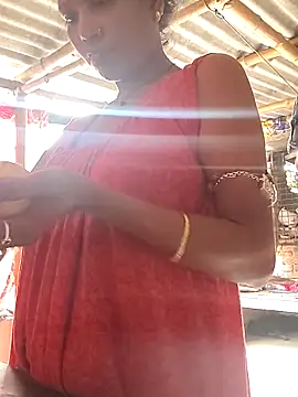 Snapshot of Sweet-runi chatting on March 2, 5:19 am Sweet-runi online show from March 2, 5:19 am