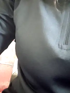 Sweet-runi online show from March 6, 3:12 am