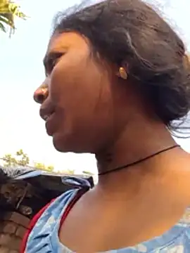 Snapshot of Sweet-runi chatting on February 10, 3:38 am Sweet-runi online show from February 10, 3:38 am