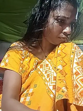 Snapshot of Sweet-runi chatting on February 21, 4:47 am Sweet-runi online show from February 21, 4:47 am