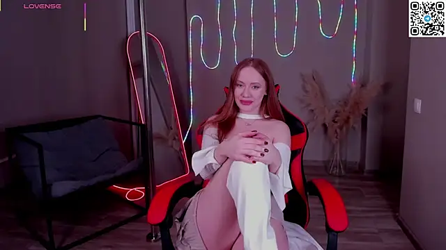 RoseShelton online show from March 10, 12:58 am