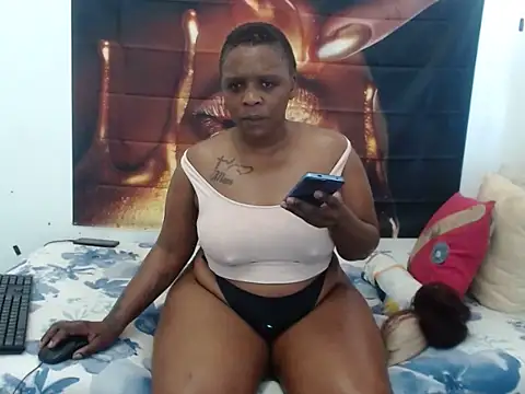 Queenteex6992 online show from June 28, 9:04 am