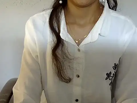 Snapshot of Mehaak_ chatting on August 2, 8:23 am Mehaak online show from August 2, 8:23 am