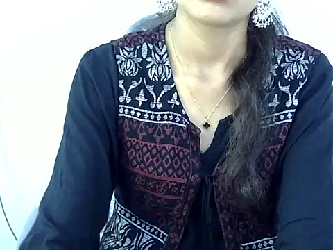 Mehaak  online show from May 10, 7:45 am