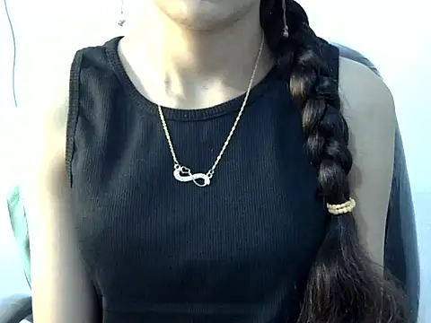 Mehaak  online show from March 30, 7:10 am