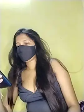 Naina-hott online show from May 8, 6:56 pm