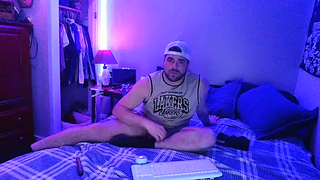 Snapshot of Studly410 chatting on March 2, 10:00 am Studly410 online show from March 2, 10:00 am