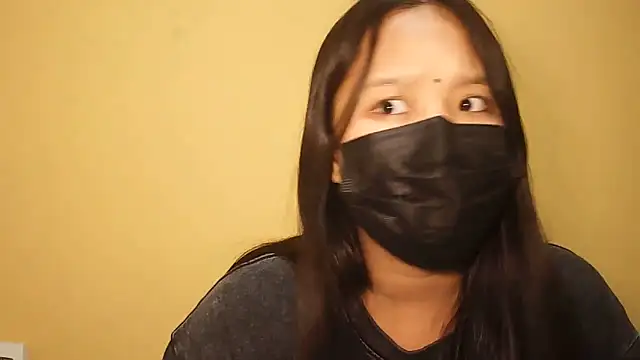 PRENCY CUTE online show from April 8, 2:18 pm