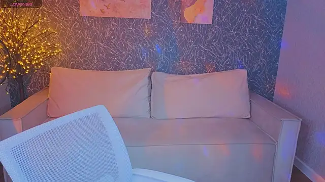  Kiki angel  online show from May 14, 1:13 am