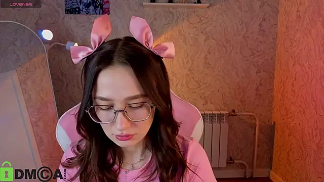 Snapshot of _Kiki_angel_ chatting on February 23, 9:32 am Kiki angel online show from February 23, 9:32 am