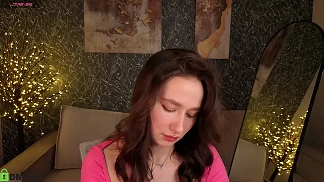 Snapshot of _Kiki_angel_ chatting on February 14, 1:17 am Kiki angel online show from February 14, 1:17 am