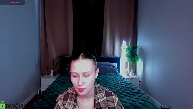  Kiki angel  online show from April 13, 1:31 am