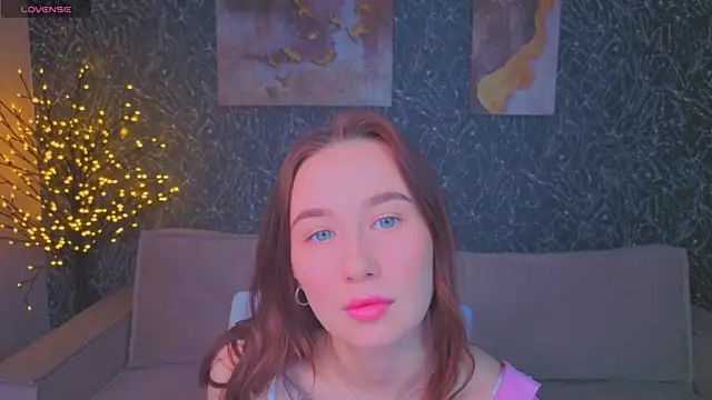  Kiki angel  online show from May 3, 1:11 am